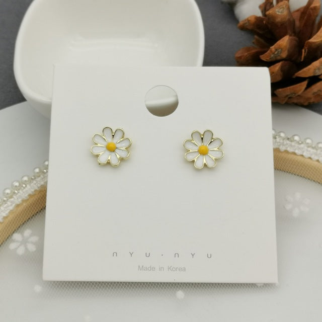 Small Daisy Hoop Earrings